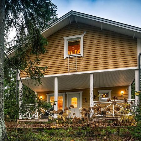 Juhlamenot Oy Villa Soderkulla  Bagian luar foto
